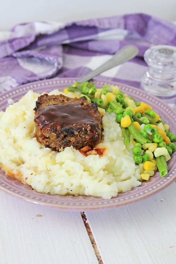 Meatloaf recipe (A family dinner ideas favorite)