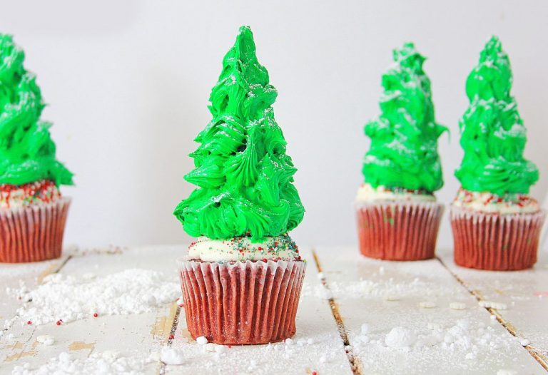 tree-cupcakes-768x526 Christmas  