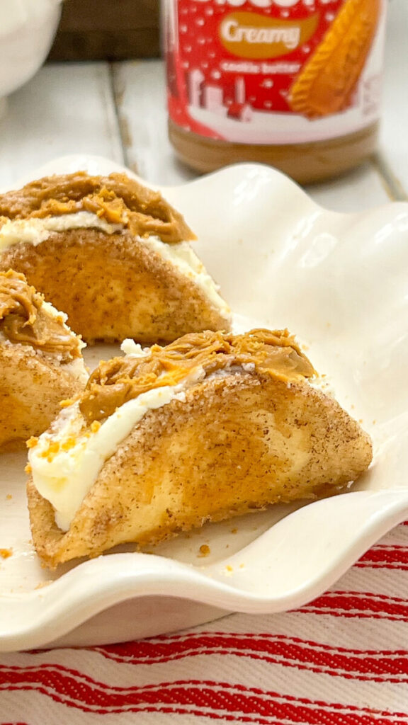  IMG_9173_jpg-576x1024 Cookie Butter Dessert Tacos  