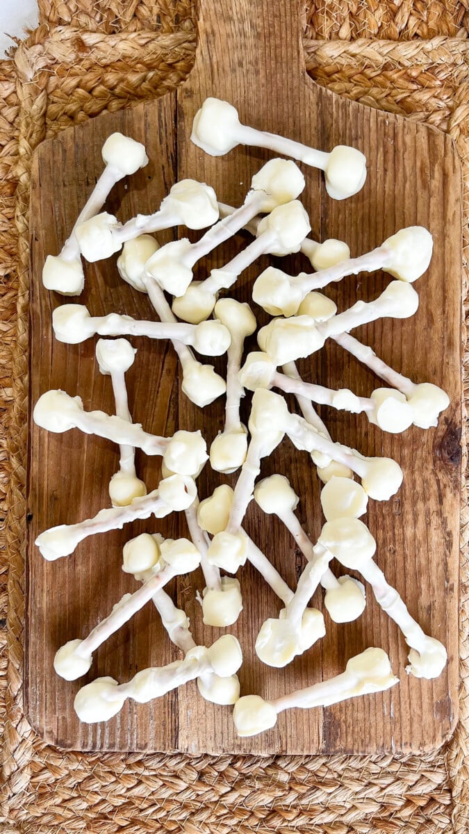  IMG_7080_jpg Easy Halloween Pretzel Bones  