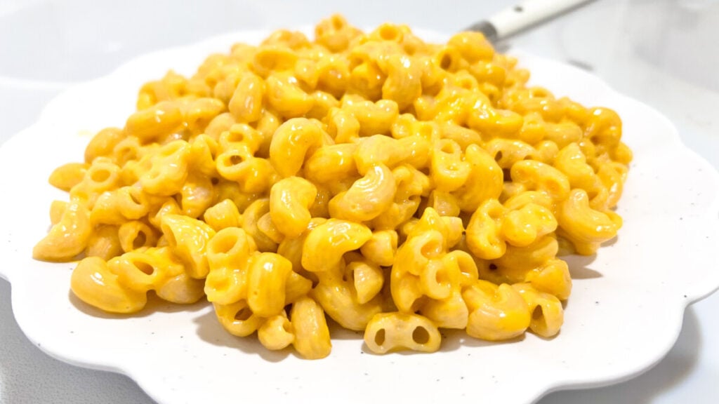  IMG_2223_jpg-1-1024x576 Creamy Cheesy Pasta  