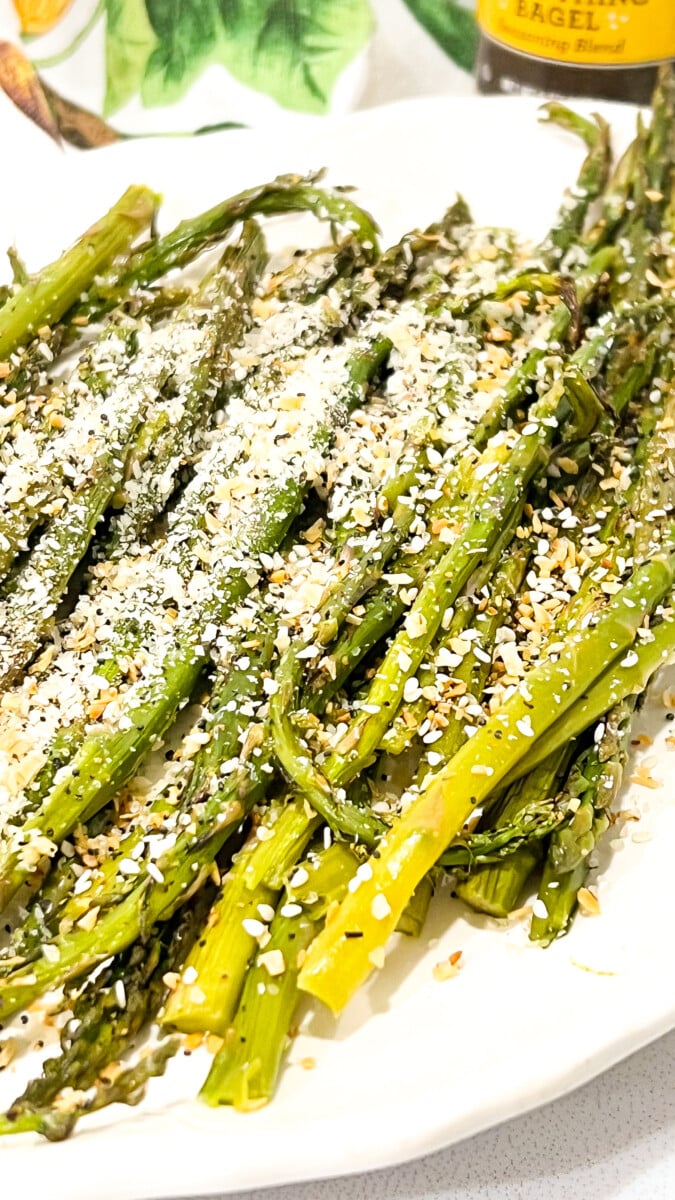  IMG_7156_jpg-1-1 Everything Bagel Roasted Asparagus  