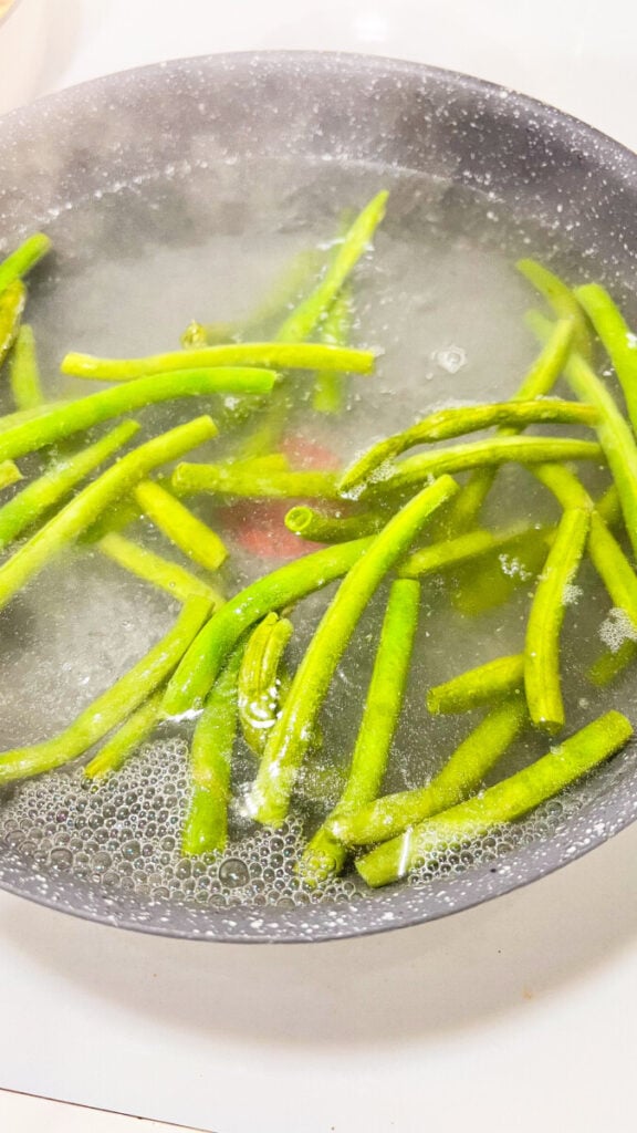  IMG_7544_jpg-2-576x1024 How to Blanch Green Beans  