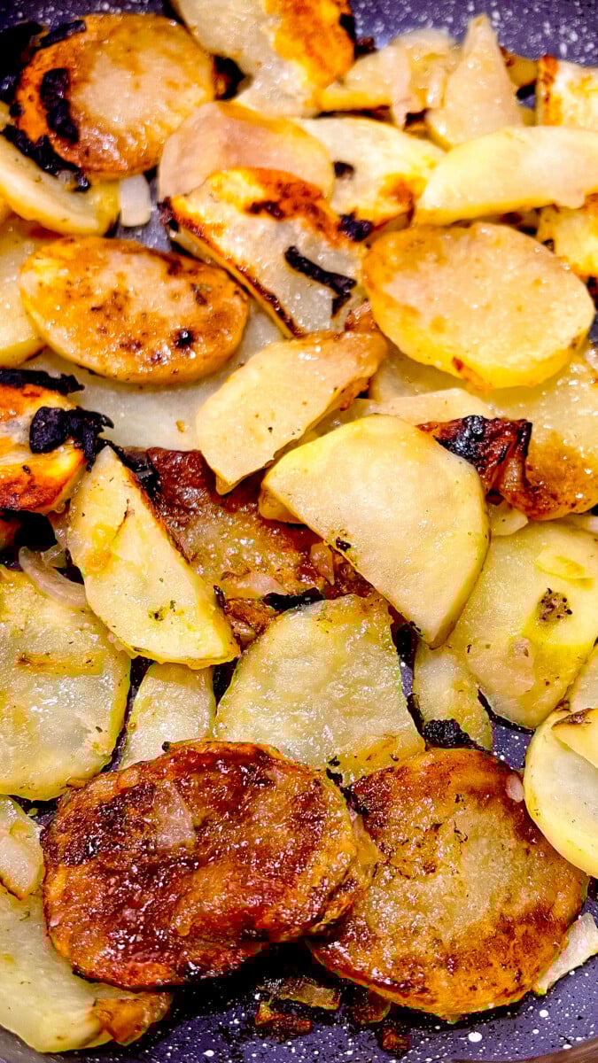  IMG_4412_jpg Skillet Fried Potatoes and Onions  