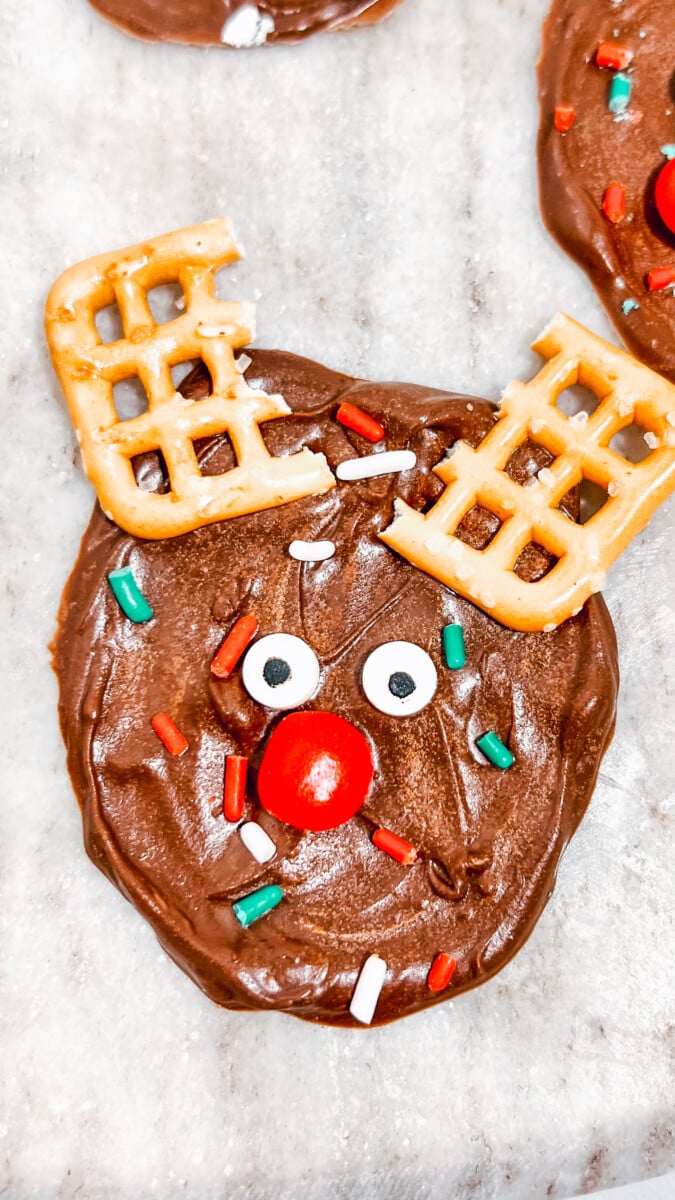  IMG_4195_jpg-1 Easy Reindeer Bark Recipe  