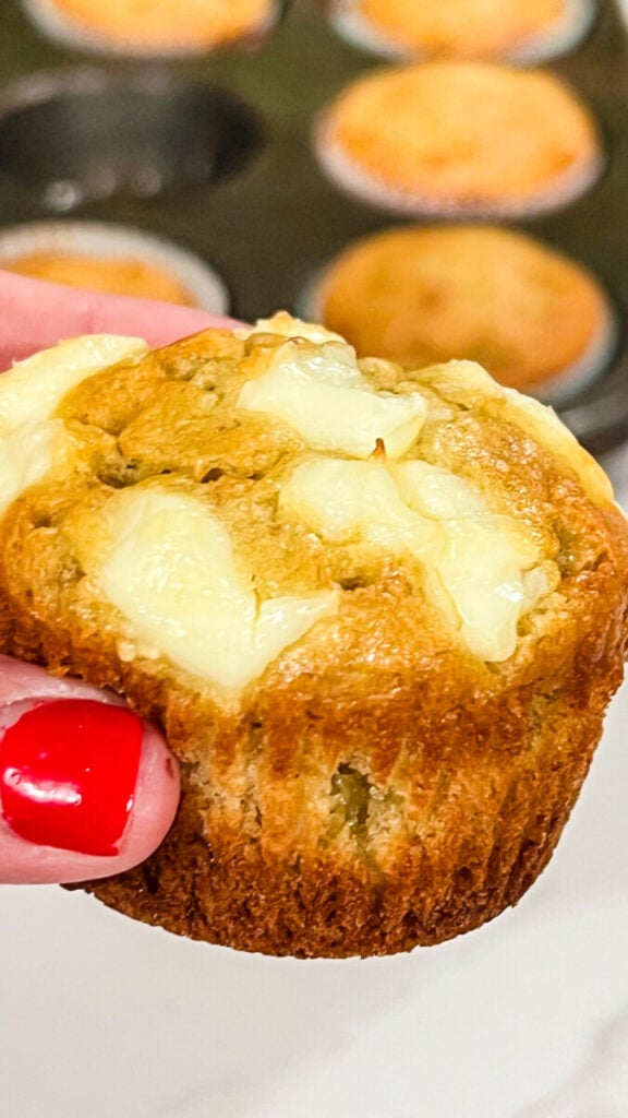 IMG_5182_jpg-2-576x1024 Banana Cream Cheese Muffins