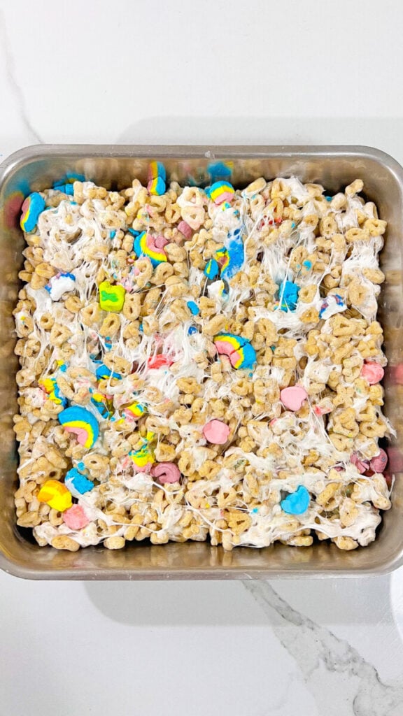  IMG_1943_jpg-576x1024 Lucky Charms Krispy Treats  