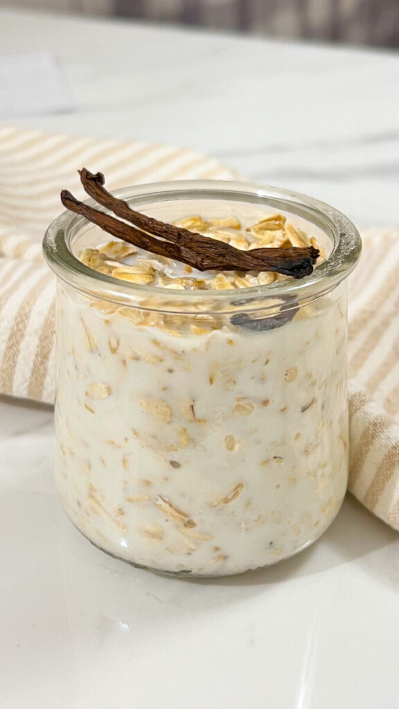  IMG_0344_jpg-576x1024 Creamy Vanilla Bean Overnight Oats  