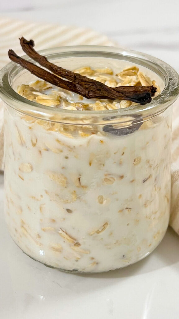  IMG_0348_jpg-576x1024 Creamy Vanilla Bean Overnight Oats  