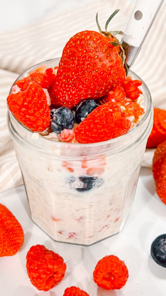 IMG_9538_jpg-576x1024 Mixed Berry Overnight Oats  