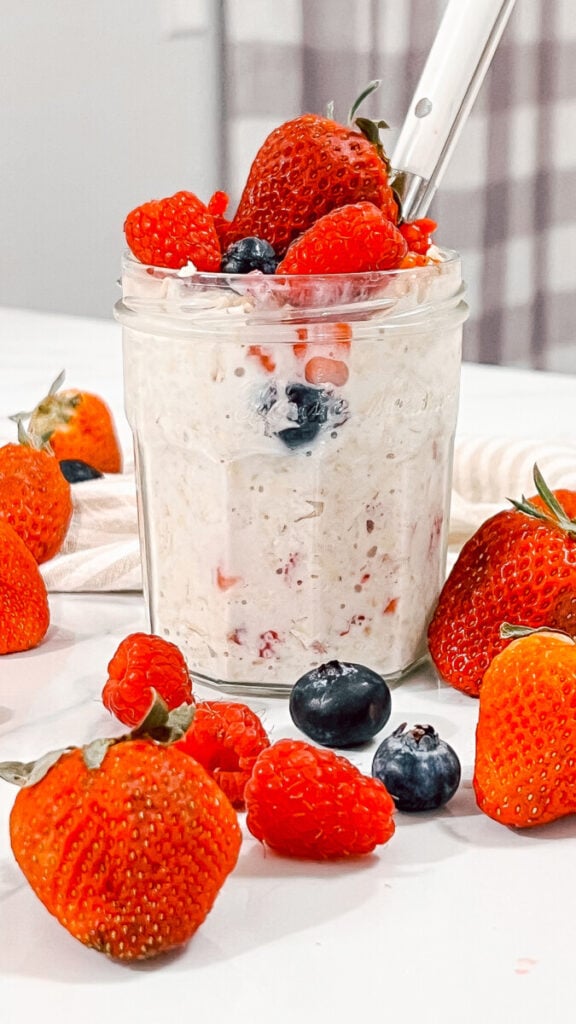  IMG_9559_jpg-576x1024 Mixed Berry Overnight Oats  