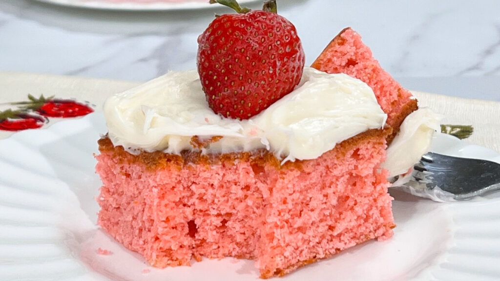  IMG_3617-1024x576 Strawberry Snack Cake  