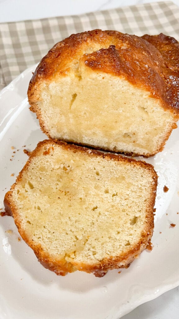  IMG_5205-576x1024 Vanilla Pound Cake  