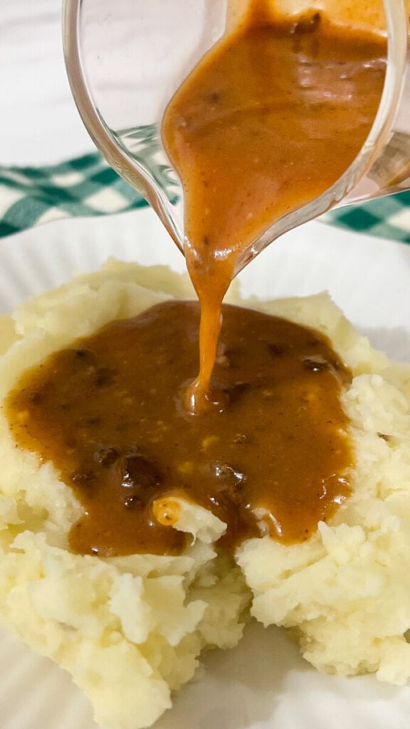  IMG_6148-576x1024 Easy Hamburger Gravy  