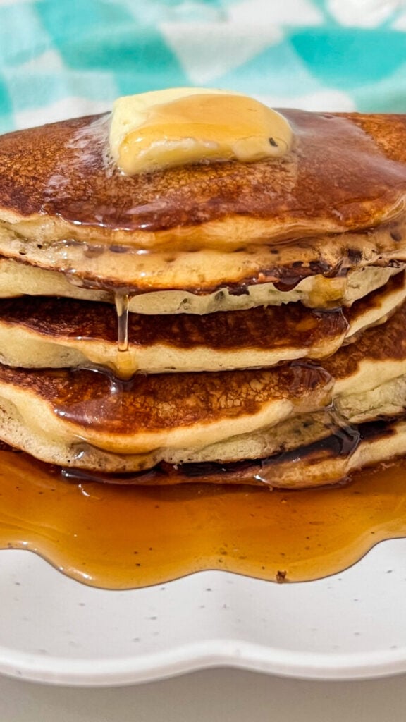  IMG_6591-576x1024 Sourdough Discard Cinnamon Roll Pancakes  