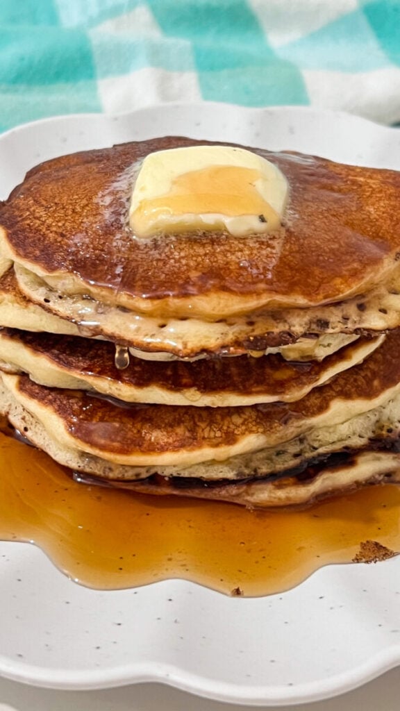  IMG_6598-576x1024 Sourdough Discard Cinnamon Roll Pancakes  