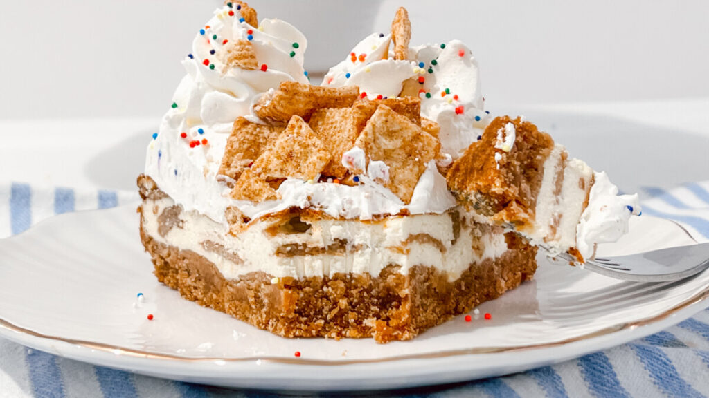  IMG_1582-1024x576 Cinnamon Toast Crunch Cheesecake  