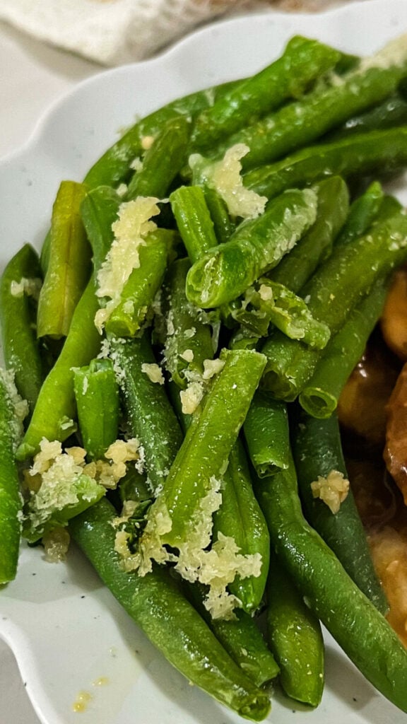 IMG_1915-576x1024 Roasted Garlic Parmesan Green Beans Recipe