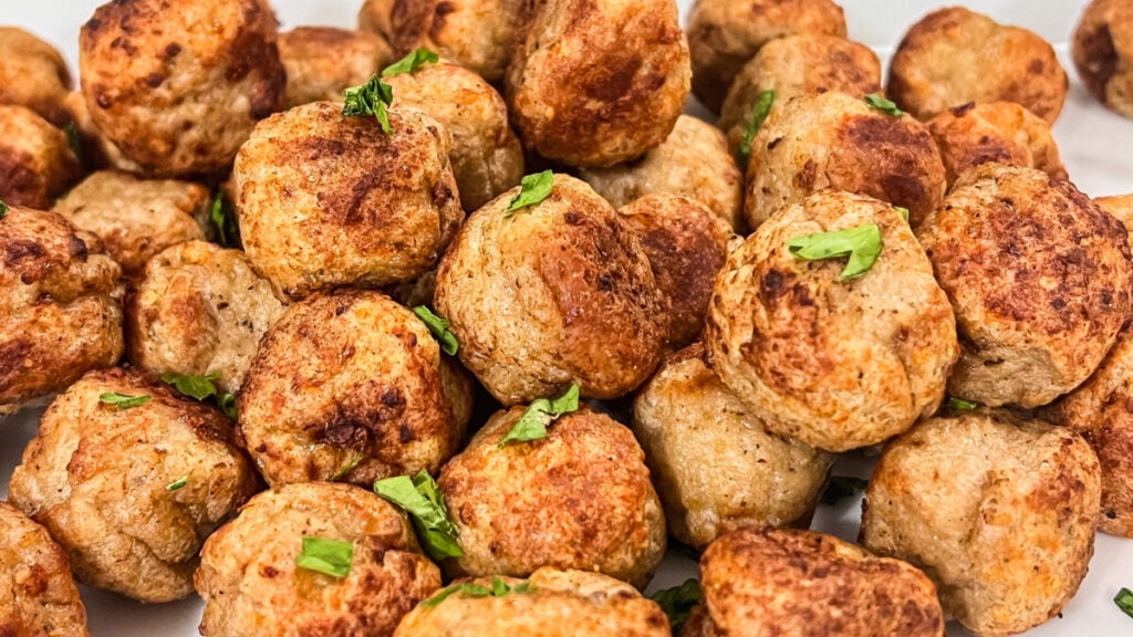  IMG_2720-1024x576 Easy Air Fryer Meatballs  