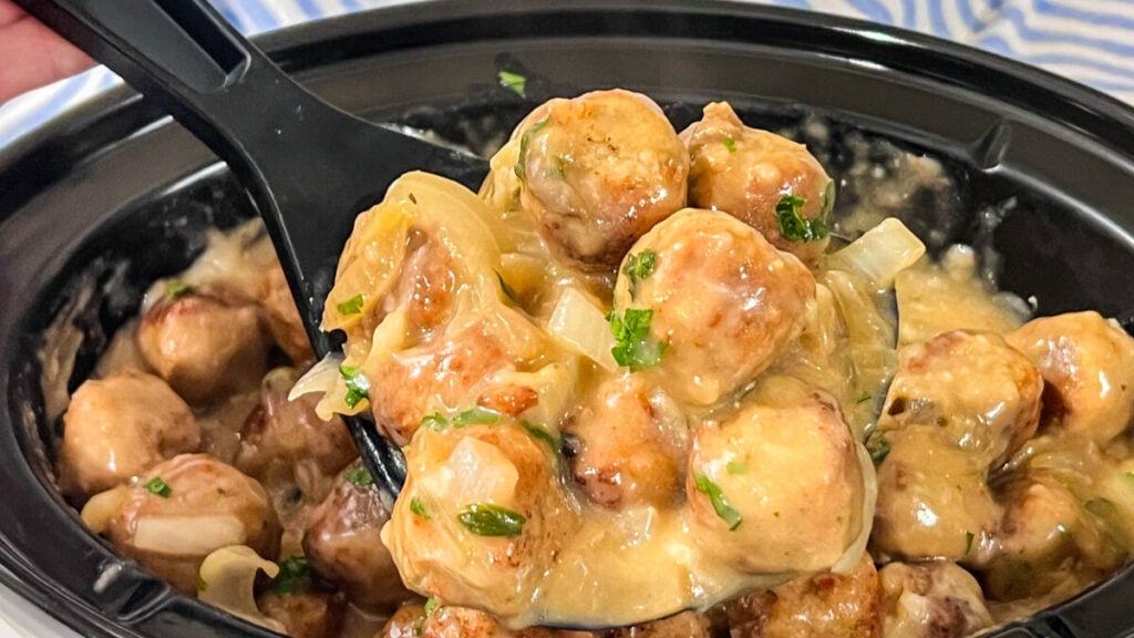 IMG_3146-1024x576 Crock Pot French Onion Meatballs