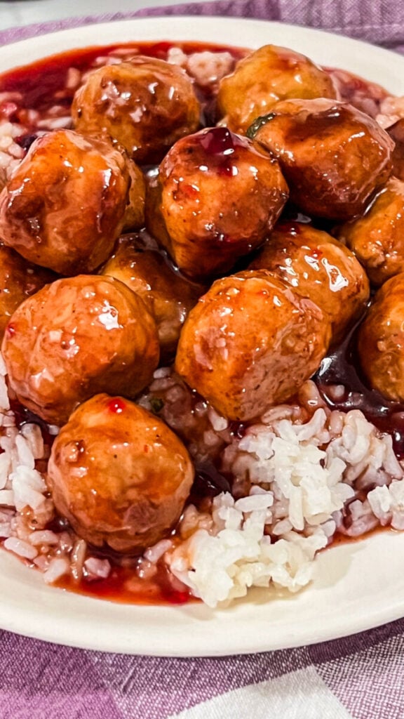 IMG_3839-576x1024 Easy 3 Ingredient Grape Jelly Crock Pot Meatballs