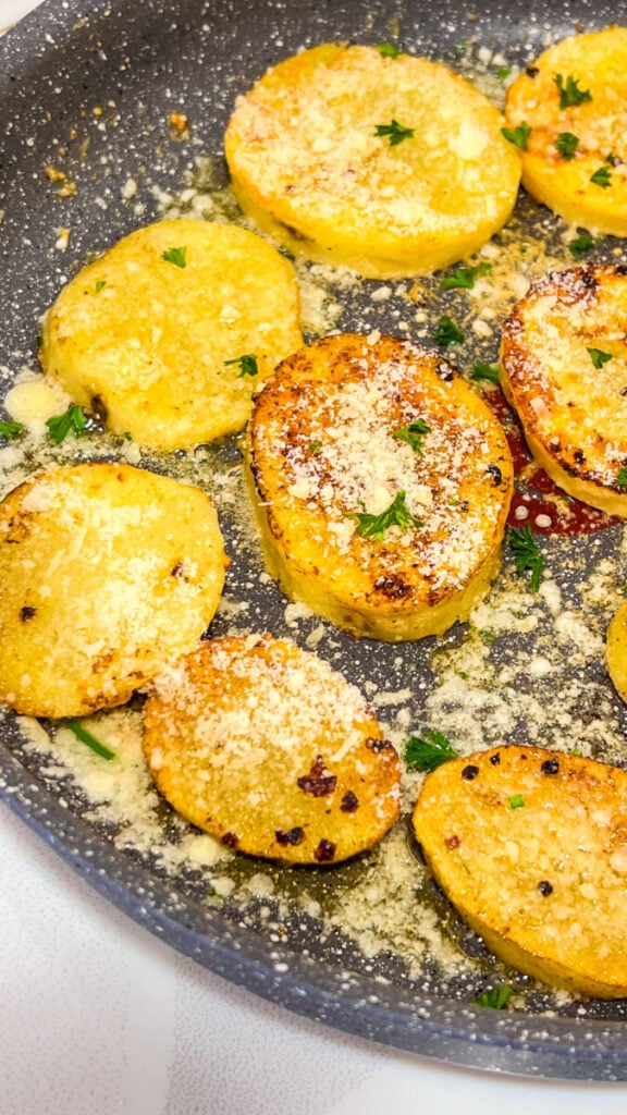  IMG_4629_jpg-576x1024 Garlic Parmesan Potato Rounds  