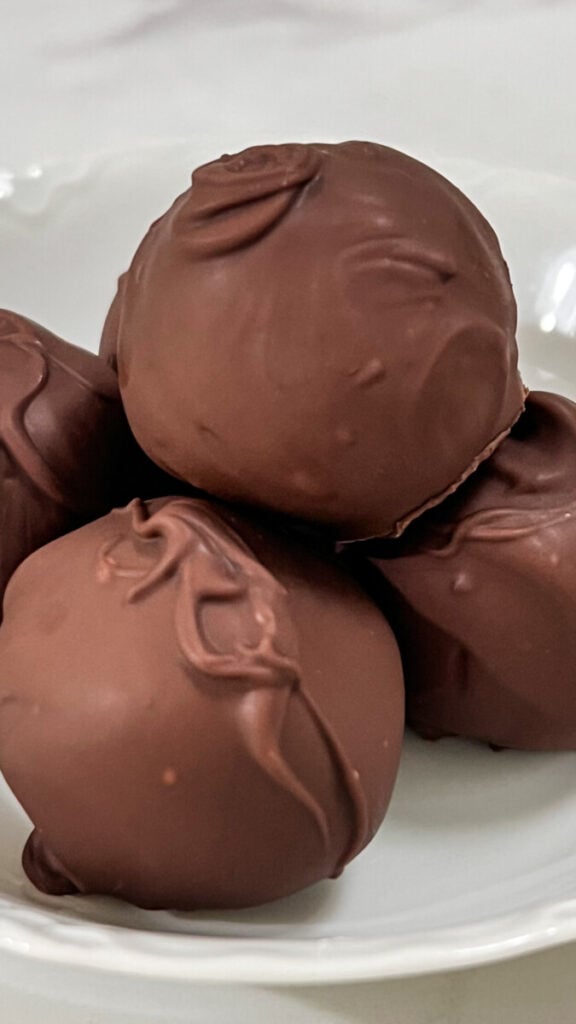  IMG_8598-576x1024 Easy Chocolate Truffles  