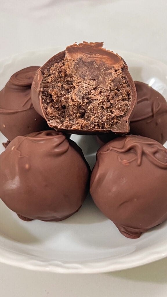  IMG_8616-576x1024 Easy Chocolate Truffles  