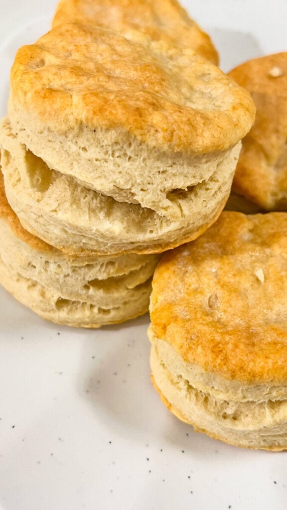  IMG_8976-576x1024 Sourdough Discard Buttermilk Biscuits  