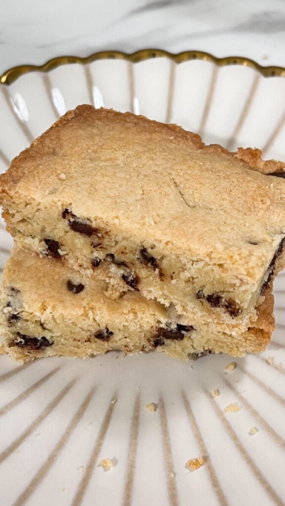  IMG_9190-576x1024 Chocolate Chip Sugar Cookie Bars  