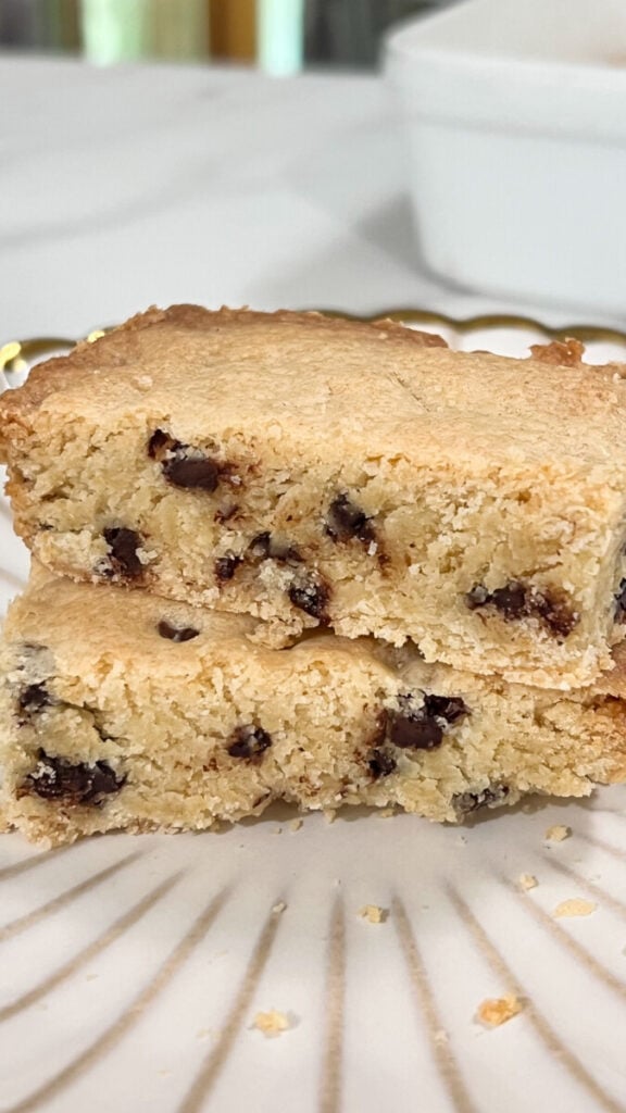  IMG_9191-576x1024 Chocolate Chip Sugar Cookie Bars  