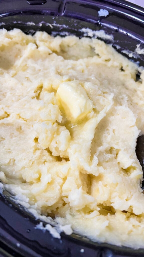 IMG_9716-576x1024 Crock Pot Loaded Mashed Potatoes