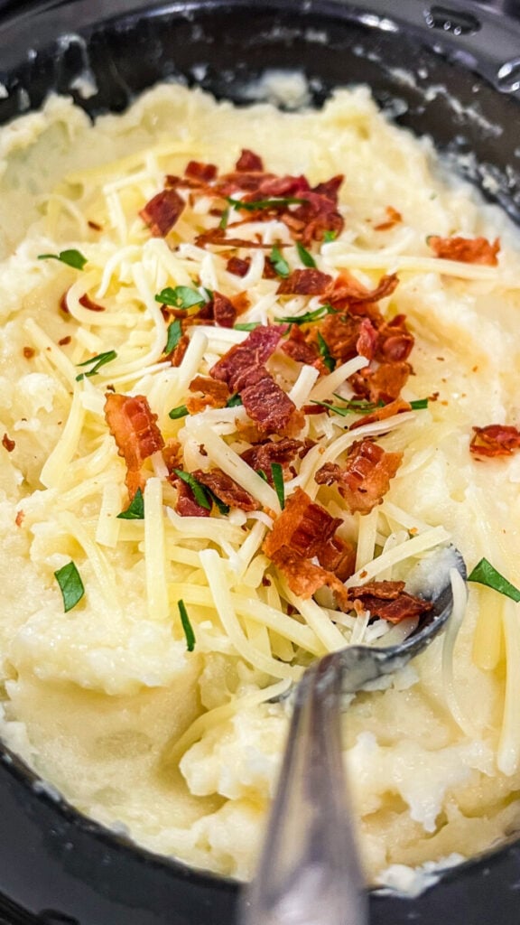 IMG_9737-576x1024 Crock Pot Loaded Mashed Potatoes