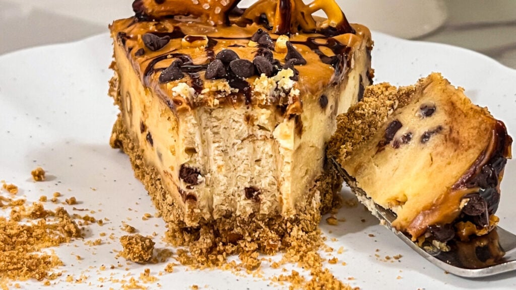 IMG_3451-1024x576 Chocolate Peanut Butter Pretzel Cheesecake