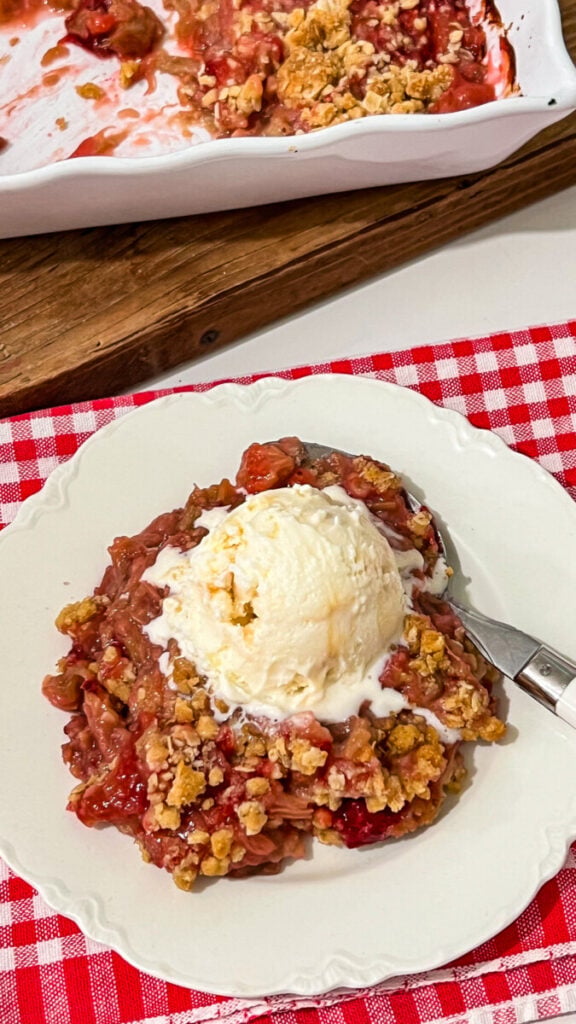 IMG_5139-576x1024 Easy Rhubarb Crisp