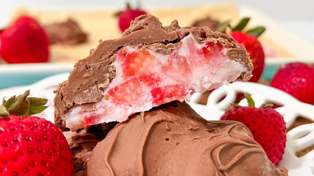 IMG_5735-1024x576 3-Ingredient Strawberry Chocolate Yogurt Clusters  