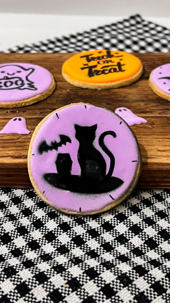  IMG_5857-1-576x1024 Airbrushed Black Cat Halloween Cookies  
