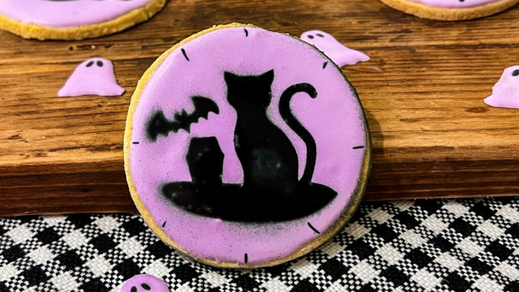  IMG_5864-1024x576 Airbrushed Black Cat Halloween Cookies  