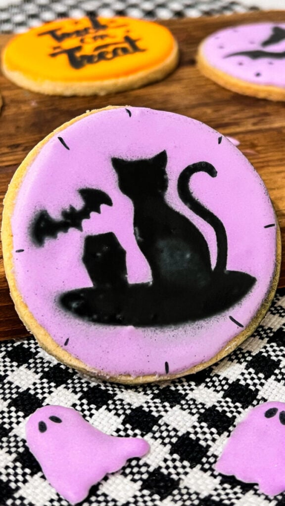  IMG_5867-576x1024 Airbrushed Black Cat Halloween Cookies  