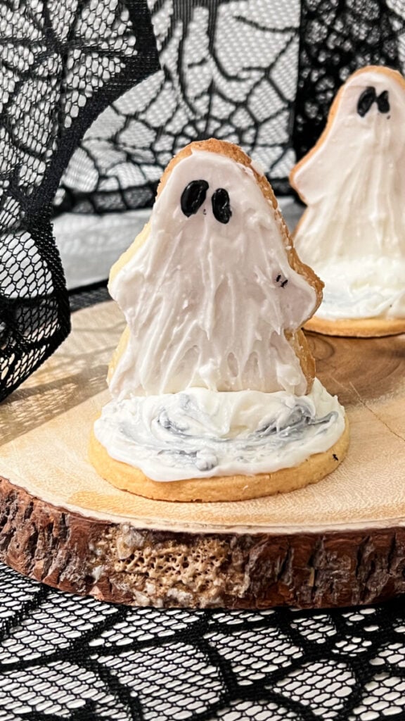  IMG_5931-576x1024 Standing Ghost Halloween Cookies  