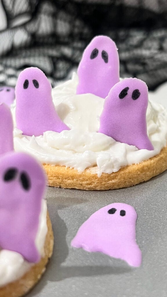 IMG_5953-576x1024 Floating Ghost Halloween Cookies