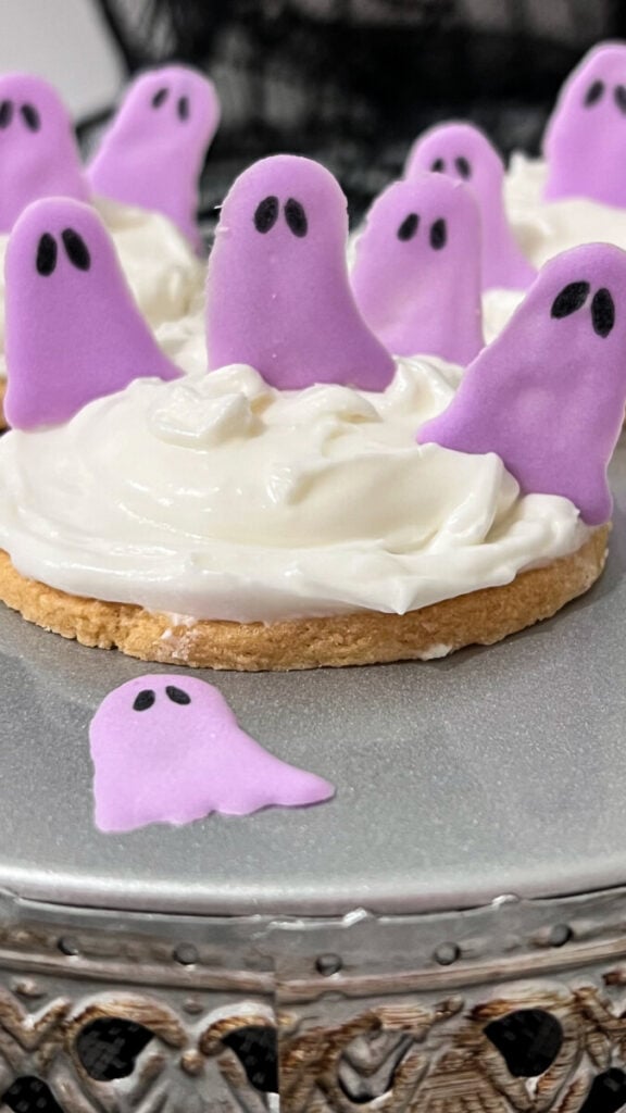 IMG_5958-576x1024 Floating Ghost Halloween Cookies