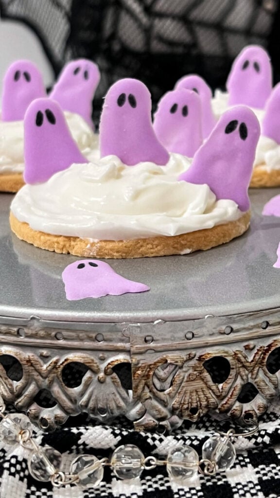 IMG_5965-576x1024 Floating Ghost Halloween Cookies