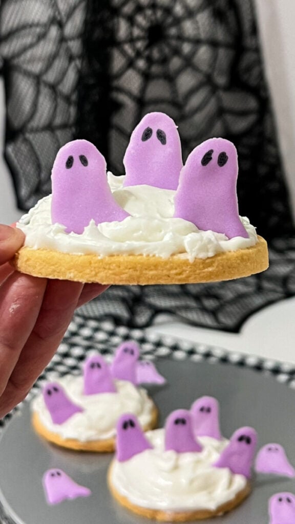IMG_5978-576x1024 Floating Ghost Halloween Cookies