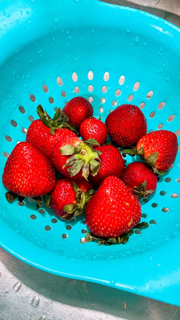 IMG_6150-576x1024 How to Wash Strawberries