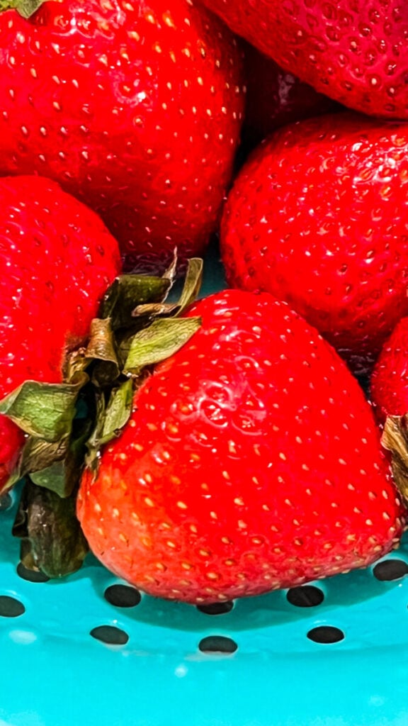 IMG_6174-576x1024 How to Wash Strawberries