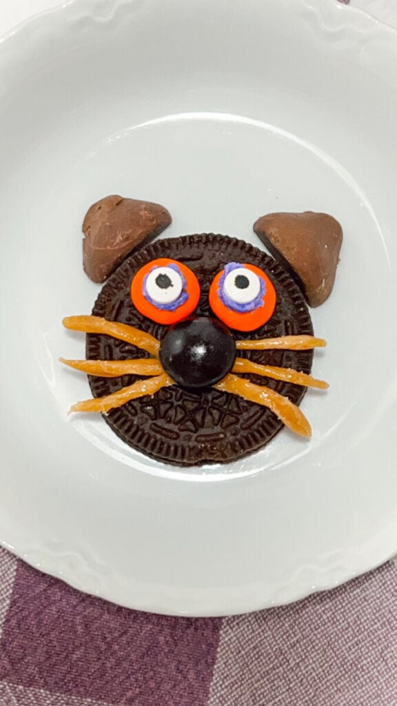  IMG_6360_jpg-576x1024 Black Cat Oreos  