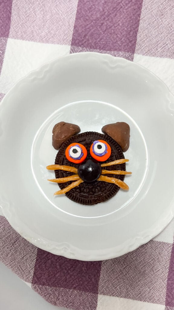  IMG_6366_jpg-576x1024 Black Cat Oreos  