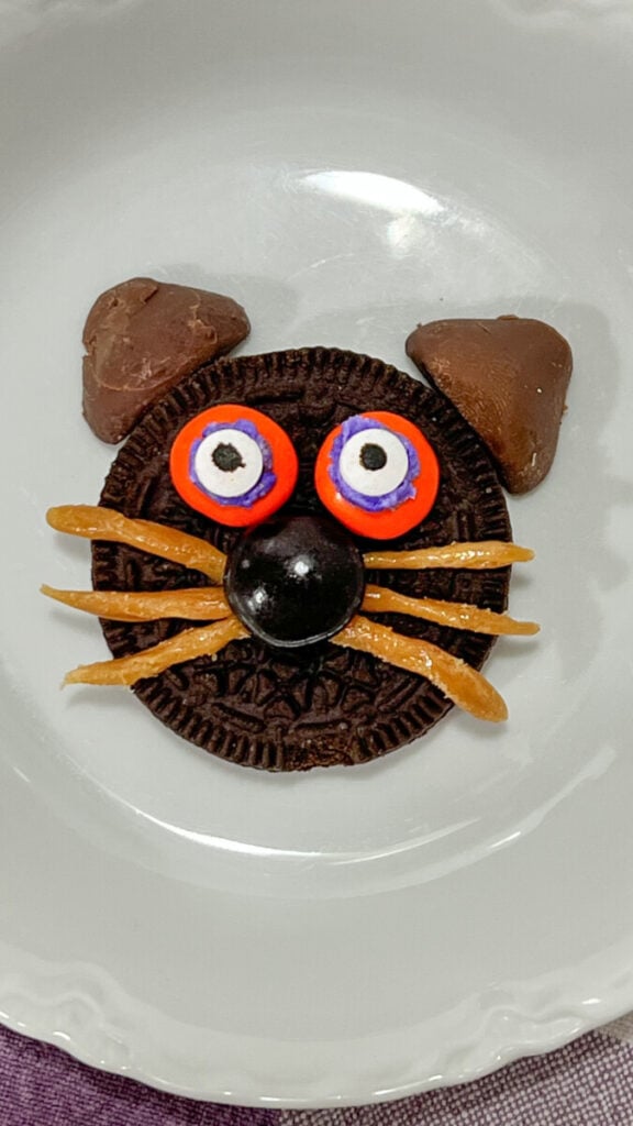  IMG_6379_jpg-576x1024 Black Cat Oreos  