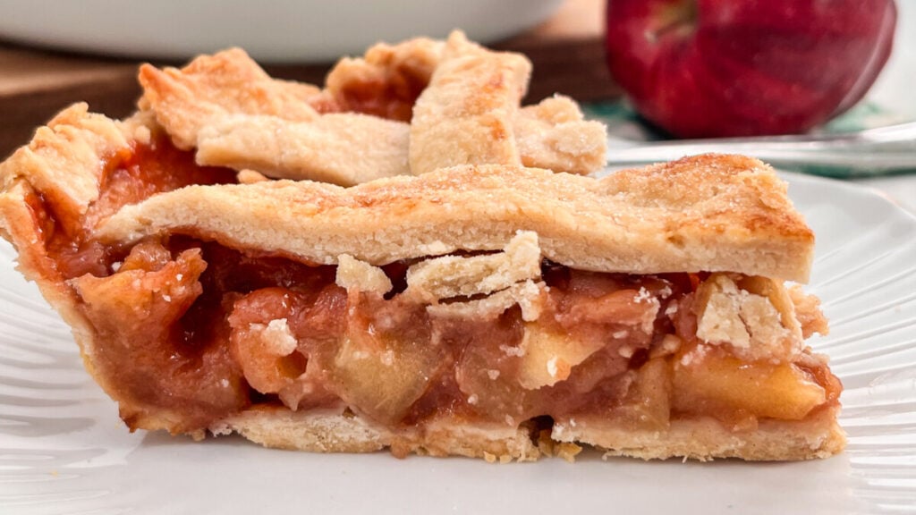 IMG_7346-1024x576 Homemade Caramel Apple Pie